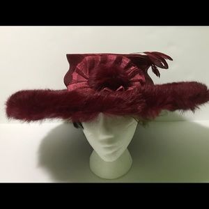Women's fashion red hat with genuine fox fur and feather...
